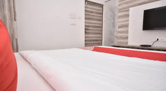 Ramesh Inn By OYO, Забронировать Отель Отели штата Махараштры 3 звезды, 3*