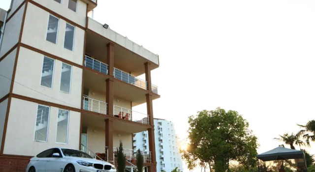 Rainbow Rooms Apart Hotel, Book Hotel Makhinjauri 