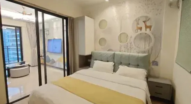 Люкс с 2 комнатами с балконом и с видом на море Starfish Apartment (Shantou Zhonghai Gold Coast Branch)
