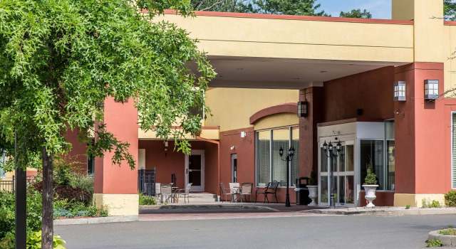 Hamden Hotel and Suites – Hamden New Haven, Κράτηση Ξενοδοχείο Νιου Χέιβεν Connecticut