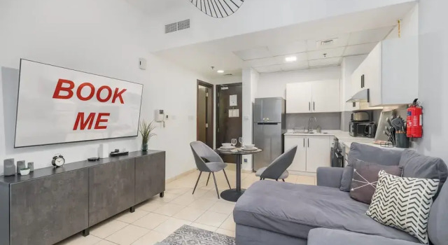 Pleasing 1-bedroom for 4 in JVC for Relaxing Getaway
