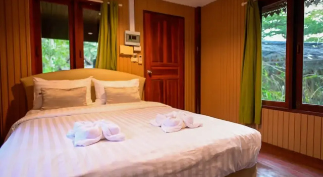 Двухместное бунгало с балконом Saphli Villa Beach Resort