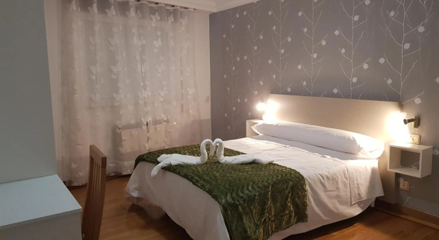 Shalom, Prenota Hotel Ribadeo 