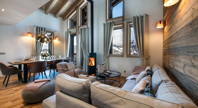 Yellowstone Lodge Chalet 4