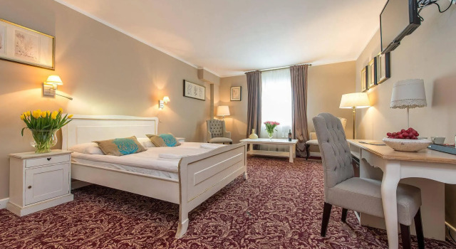 Riviera Resort Modlin Airport, Book Ferieresort Resorthoteller i Sochocin, Ferieresort