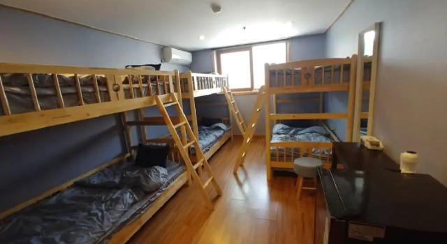 FOUR SEASON GUEST HOUSE - Hostel, Boek Hostel Hotels in Busan met parkeren, in de buurt van BIFF Square, Parkeren