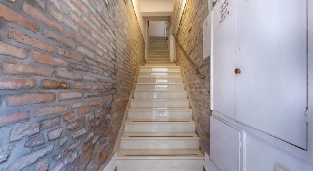 Ferrara Mayr White Apartment