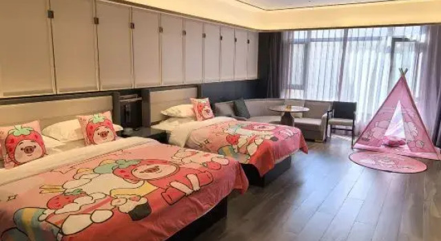 Семейный тент Manlian Hotel