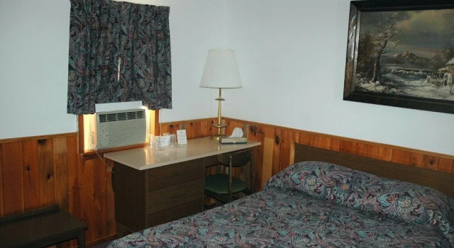 Luzerne Court Motel, Buchen Sie Motel Hotels in New York State mit Pool, Schwimmbad