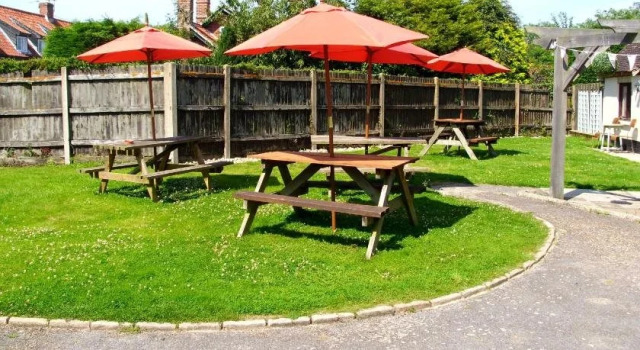 The Duke William B&B, Prenota Bed & breakfast Hotel a Metfield con parcheggio, Parcheggio