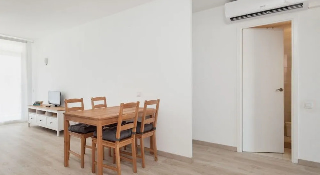 Oasis Be my Guest Castelldefels, Book Guesthouse Castelldefels Baix Llobregat