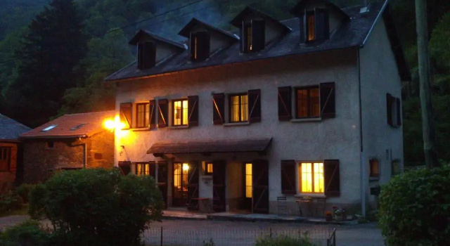 Auberge Les Myrtilles, Rezervovat Hostel Le Bosc Ariège
