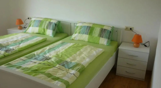 Ferienwohnung Panoramablick, Buchen Sie Hotel Bad Urach Schwäbische Alb