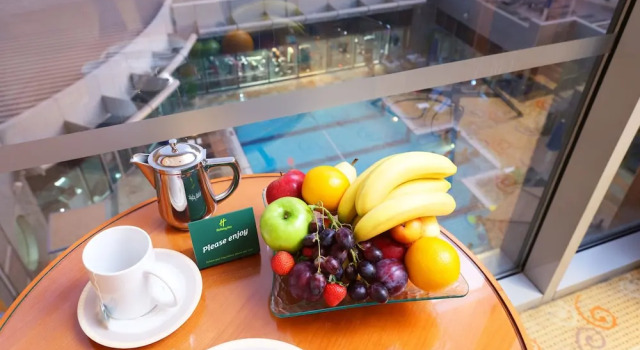 Двухместный номер Standard с видом на бассейн Holiday Inn Kuwait by IHG