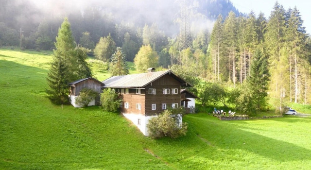 Mountain-view Cottage 15 Beds-pets Welcome, Rezerwuj Dom wakacyjny Hotele w Salzburg z parkingiem, Parking