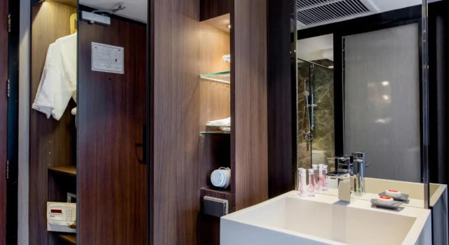 Двухместный номер Superior Ramada Plaza by Wyndham Bangkok Menam Riverside