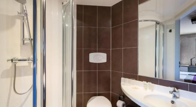 Семейный номер Comfort Hotel Best Western La Mare Ô Poissons