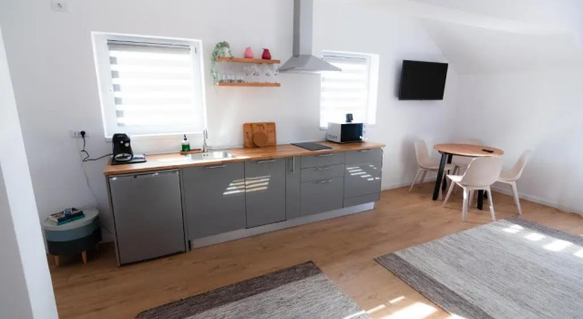 Апартаменты Urban Six Apartments