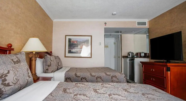 Четырёхместный номер Classic Hôtel Palace Royal Centre-Ville Québec par JARO