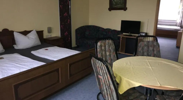 Двухместный номер Deluxe с балконом Hotel Hoxter Am Jakobsweg