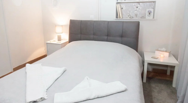 Fabulous Apartment Across Flisvos, Забронировать Апартаменты/квартира Апартаменты Островов Саронического залива - Аттика, Апартаменты/квартира