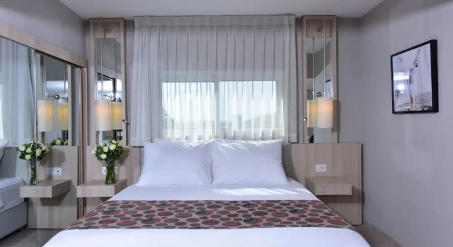 Люкс с балконом и с видом на море Astral Maris Hotel