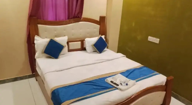 Номер Deluxe Awadh Hotel