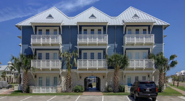 Seaside Cabana TC 10302