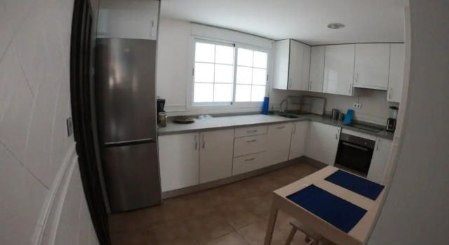 Коттедж Private townhouse with roof terrace close to the beach