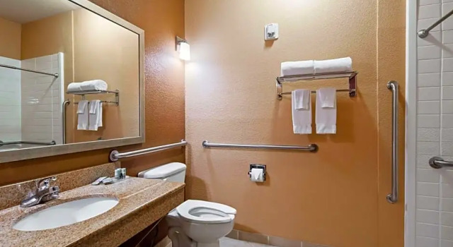 Люкс Best Western Granbury Inn & Suites