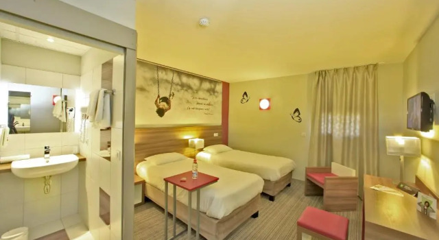 Standard Twin room ibis Styles Castres