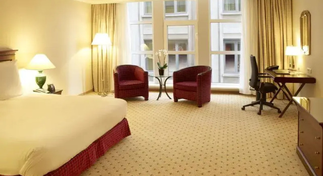 Двухместный номер Deluxe Hilton Antwerp Old Town