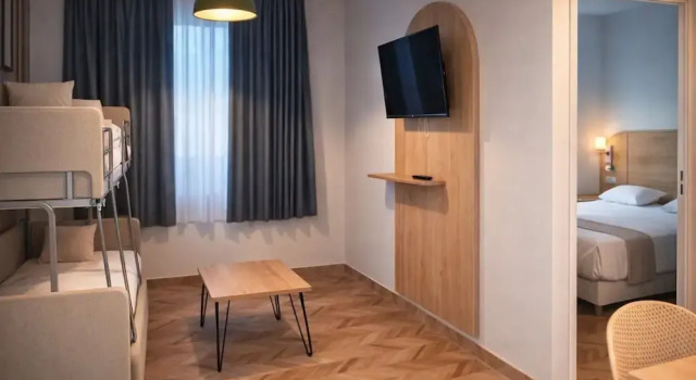 Апартаменты Superior Apparthotel Torcy