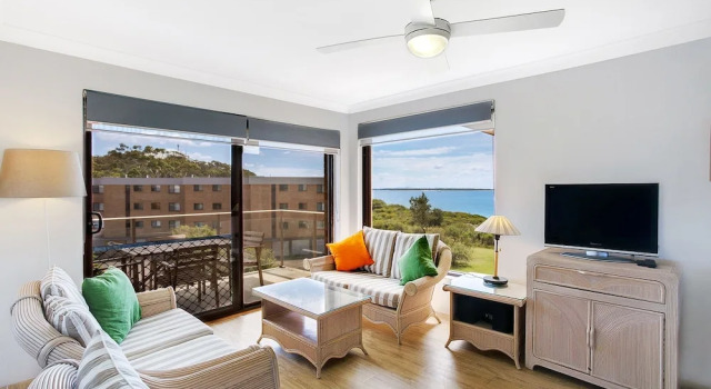 Promenade, Unit 12/ 8 Intrepid Close, Забронировать Отель Нельсон-Бей Port Stephens, рядом с Клуб Wests Nelson Bay