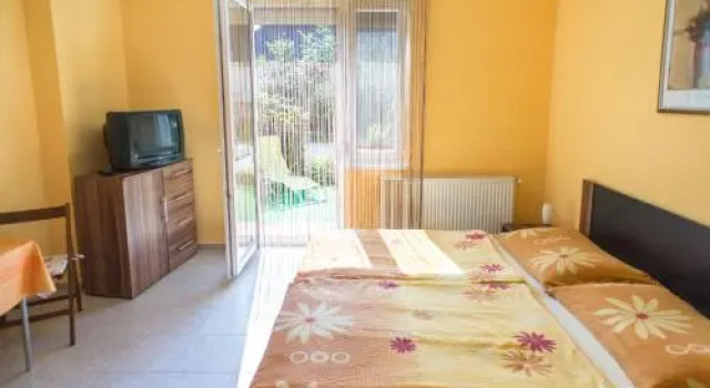 Andrea Apartmanház, Buchen Sie Hotel Part Somogy
