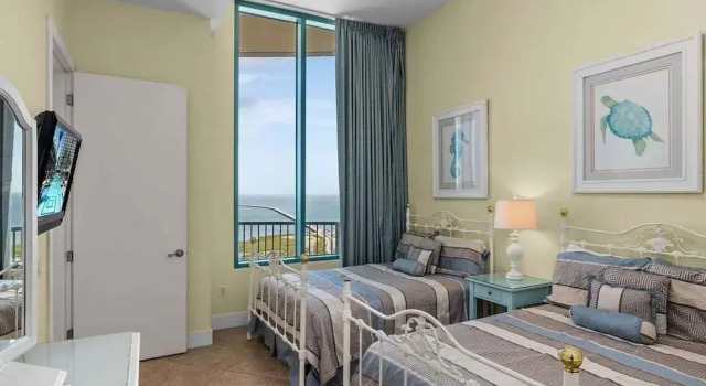 Penthouse Jr Unrivaled Luxury Insane Views 3 Bedroom Apts
