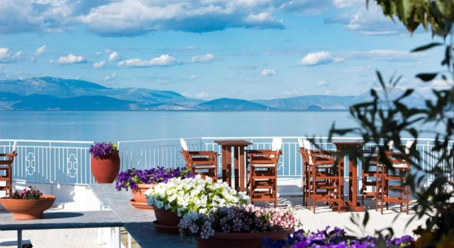 Spacious Apartment on the Beachfront, Rezervovat Apartmán Melissi 