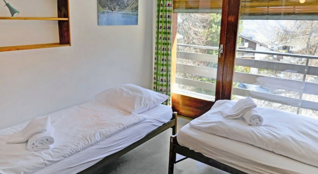 Apartment Bel Alp D3 by Interhome, Prenota Appartamento Hotel a Canton Vallese con parcheggio, Parcheggio