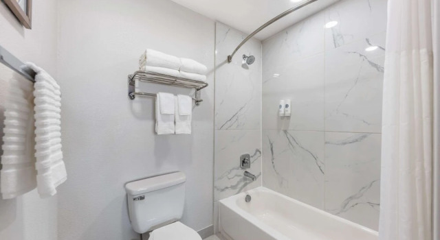 Четырёхместный номер Standard Comfort Inn & Suites Belton Temple South I-35