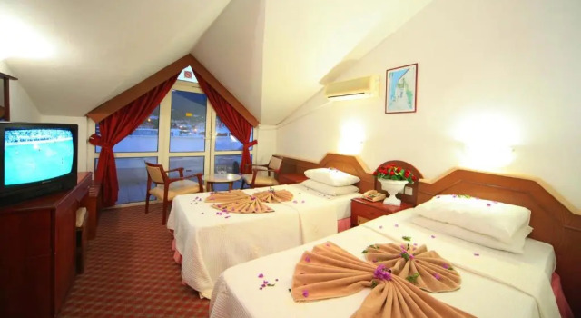 Двухместный номер Standard Mustis Royal Plaza Hotel