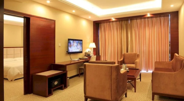 Chongzuo Tianhu Hotel, Prenota Hotel Chongzuo Guangxi