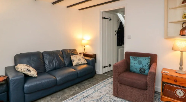 4 Oakfield Cottages