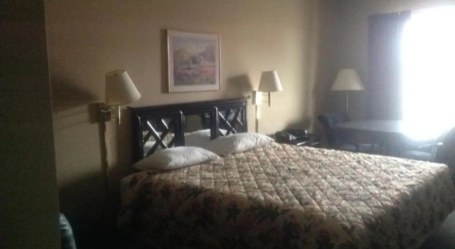 Номер Business HighWay Inn