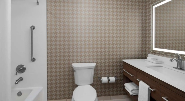 Четырёхместный люкс Home2 Suites By Hilton Hobbs