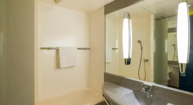 Семейный номер Standard ibis Styles Lyon Bron Eurexpo
