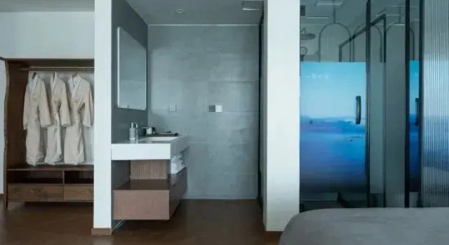 Люкс Luxury Chunshi · Amber | Amber Hotel Lakeside Resort Hotel (Lugu Lake Daluoshui Village)