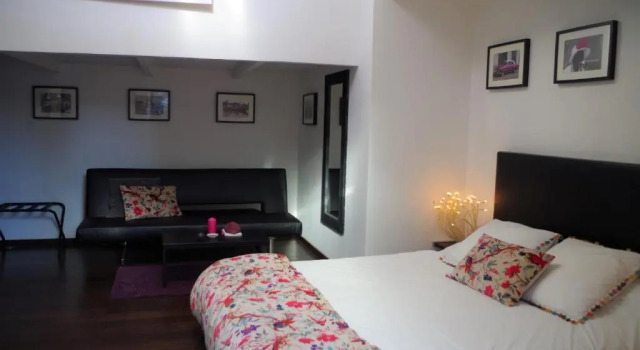 Chambres d'hôtes Home Sweet Home, Rezerwuj Hotel Hotele w Charente-Maritime z parkingiem, Parking