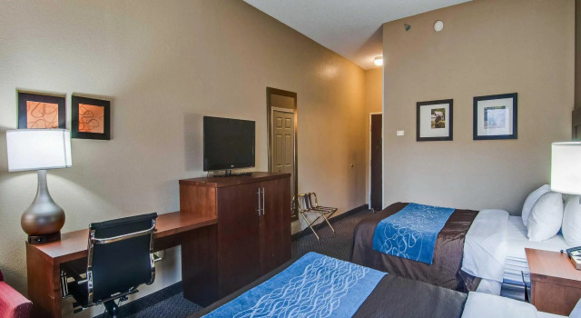 Четырёхместный номер Standard Comfort Inn & Suites Christiansburg I-81
