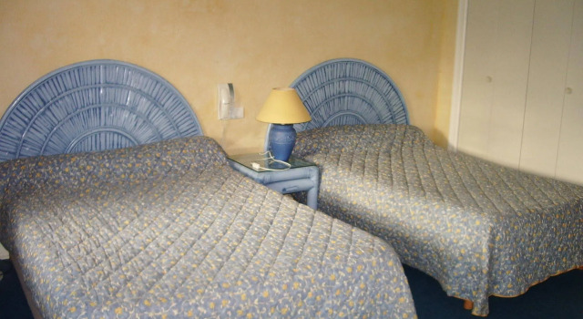 Hotel Le Relais De Saint Julien, Prenota Hotel Poule-les-Echarmeaux 