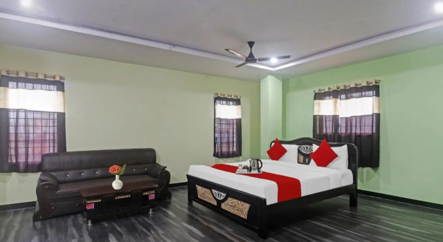 OYO 93028 Hotel Venkateshwara Grand, Rezerwuj Hotel Hajdarabad 